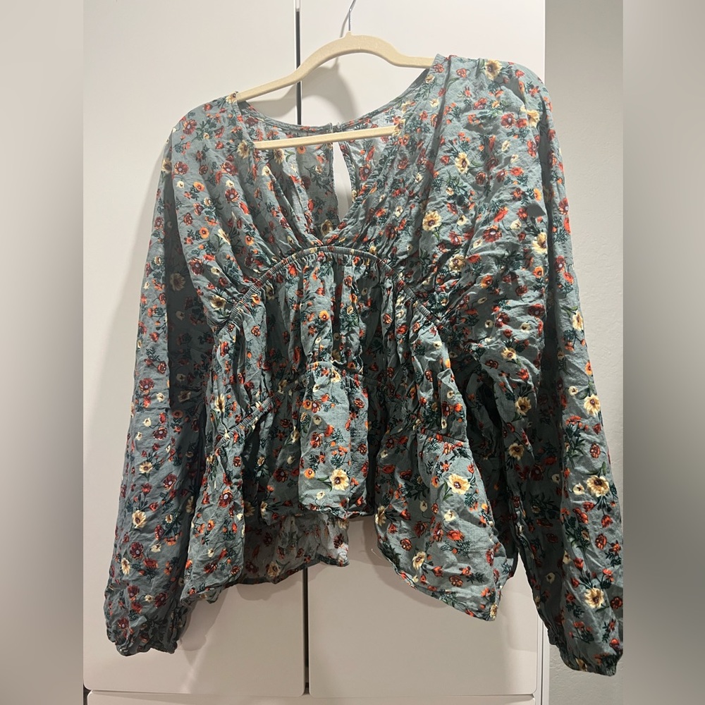 Bucket list floral cotton top size large